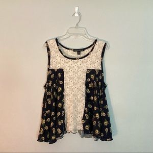 Living Doll Daisy Print Flowy Boho Tank (Size XS)